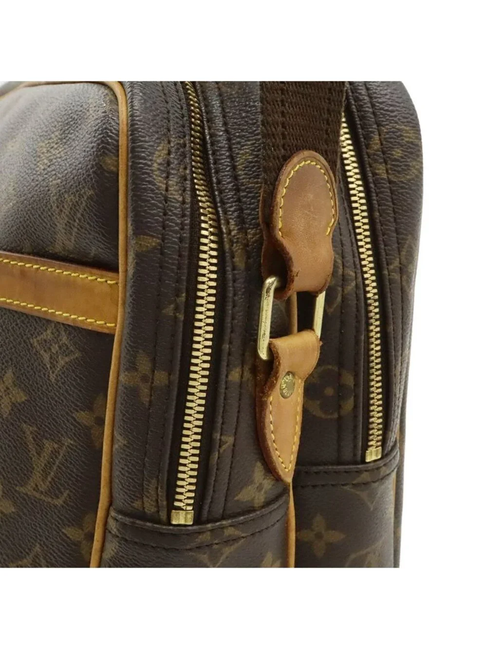 Louis Vuitton Monogram Reporter GM Shoulder